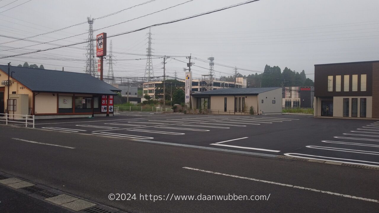 かつや薩摩川内店の駐車場画像